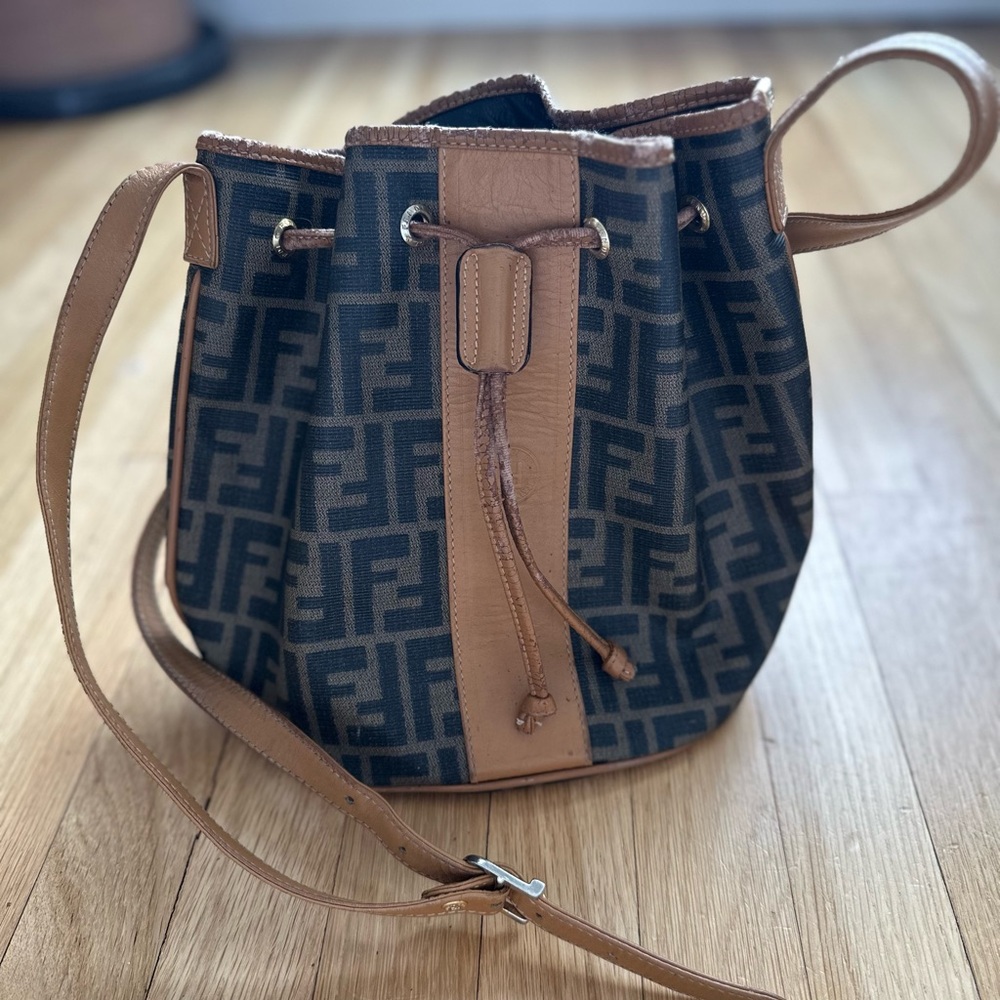 Authentic Vintage Fendi Zucca Canvas Drawstring Bucket Bag - Picture 8 of 10